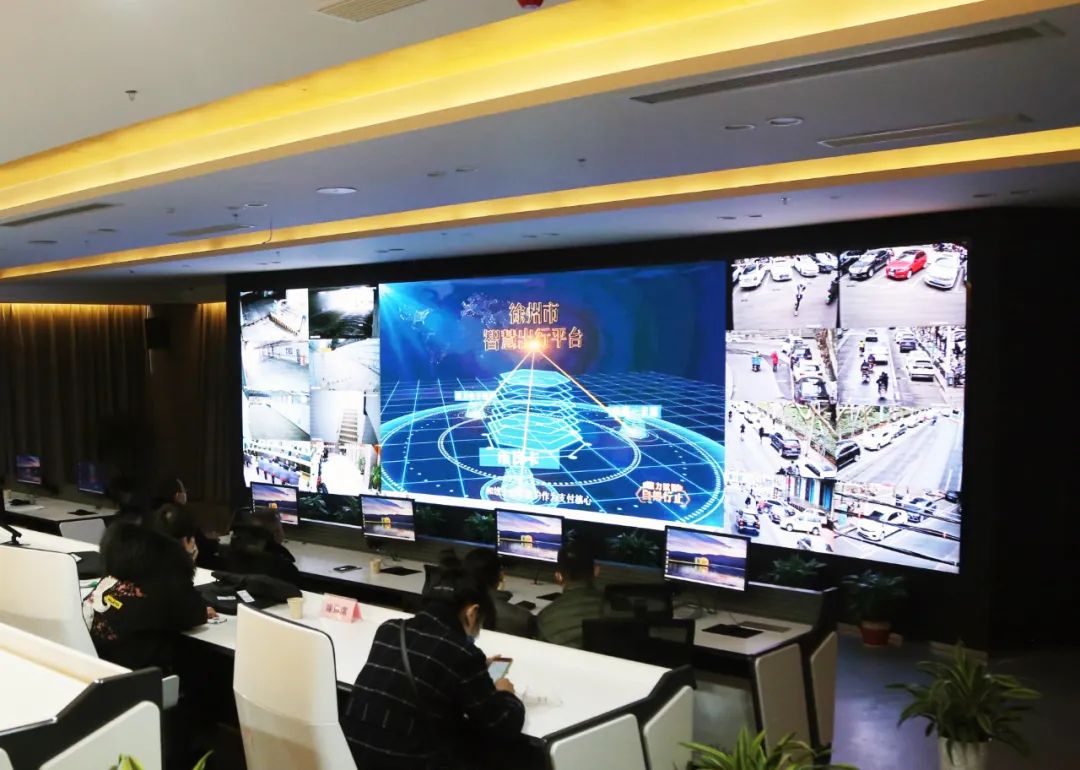 亮效果展形象 喜迎二十大|巅峰国际官网集团打造“全市一张网”智慧停车系统