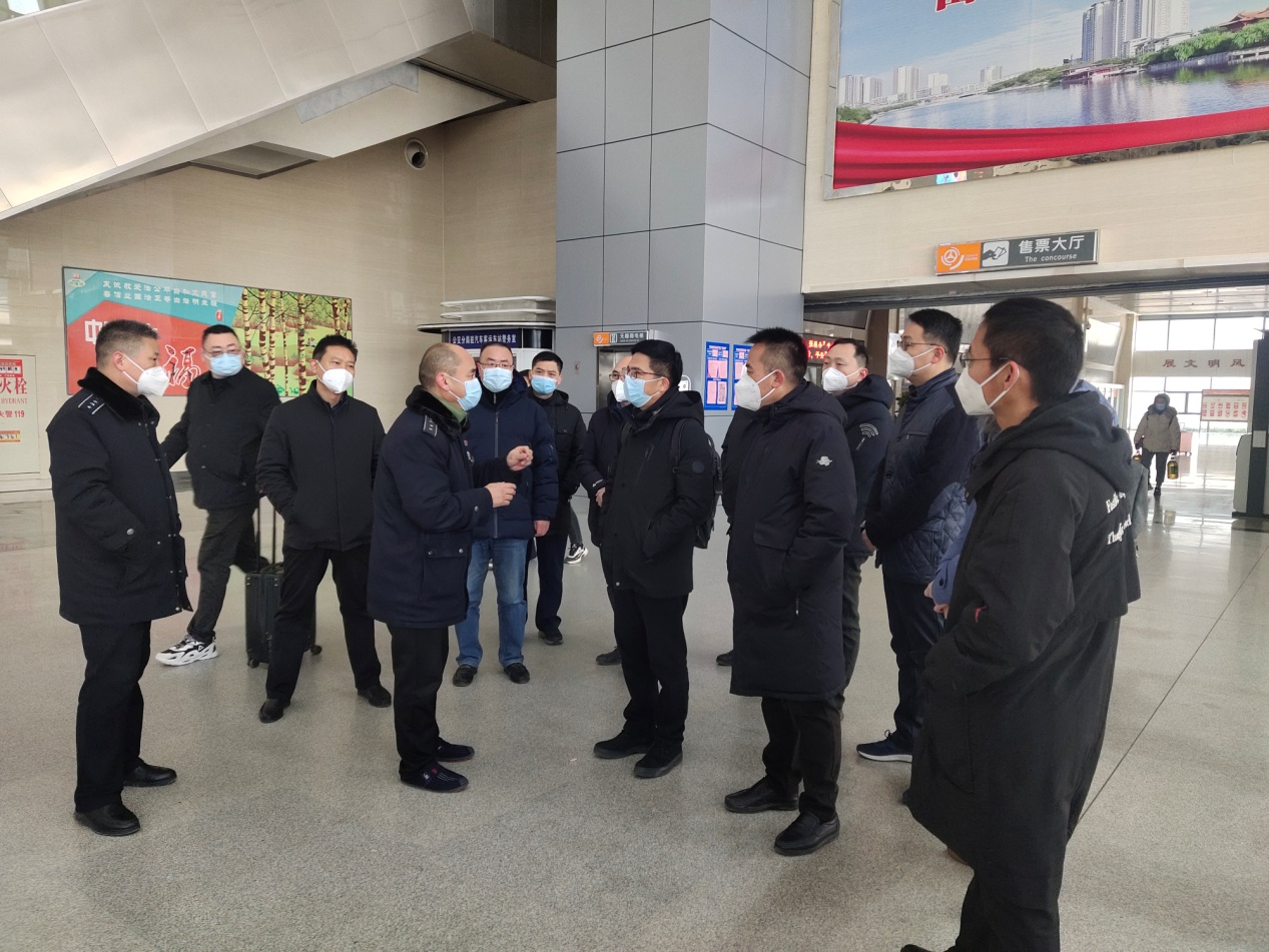 省交通运输厅清静生产事情检查组莅临徐州汽车东站检查春运清静生产事情