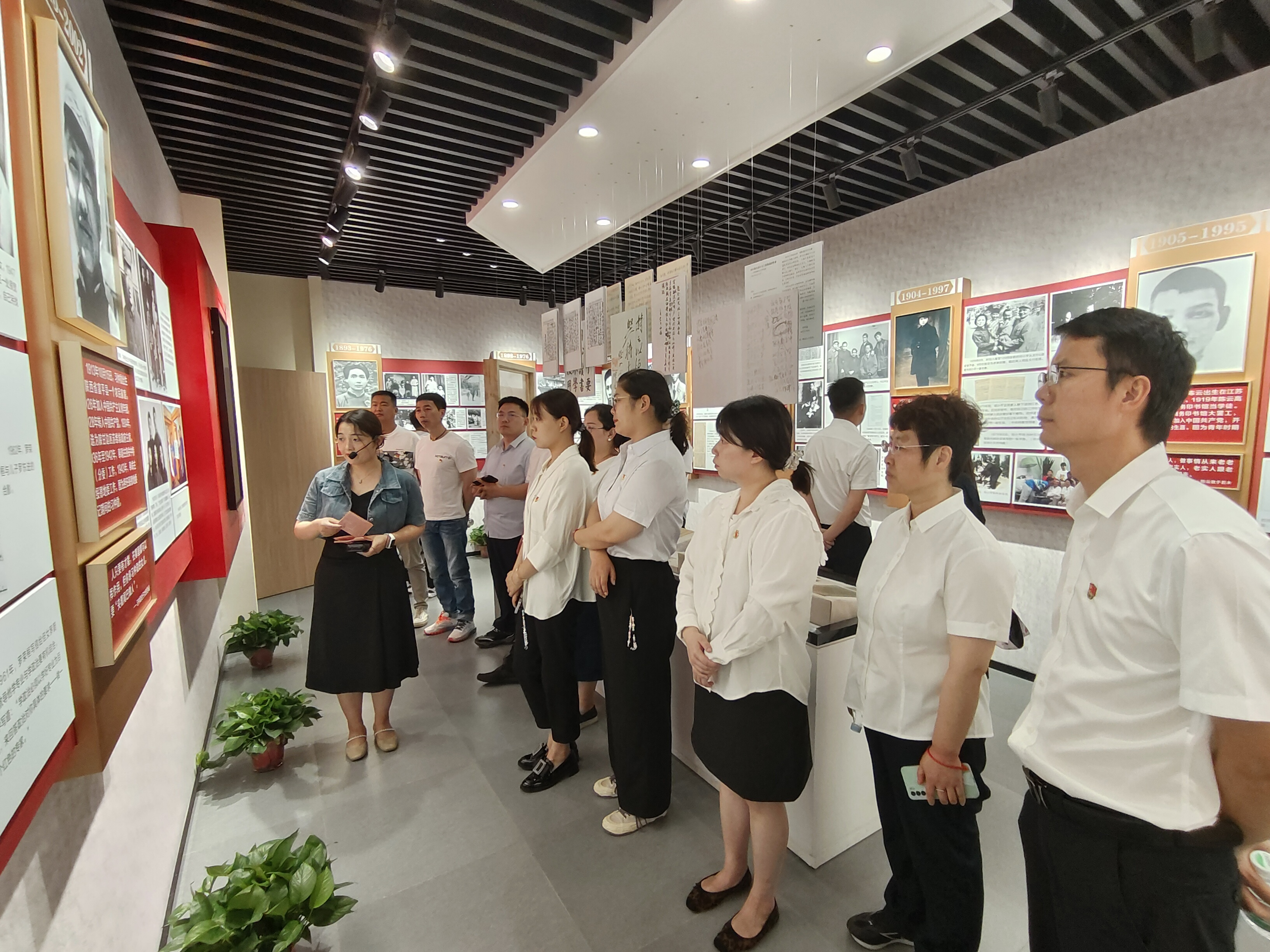 【家风建设】广弘公司深入开展“清风徐来·廉韵润家”家风建设运动