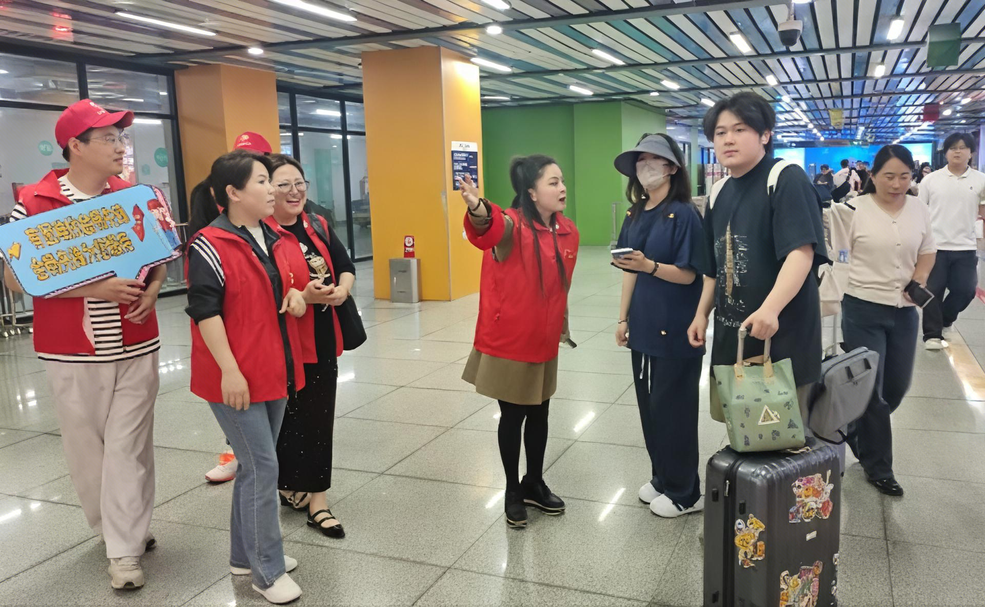 广弘公司开展五一主题自愿效劳运动